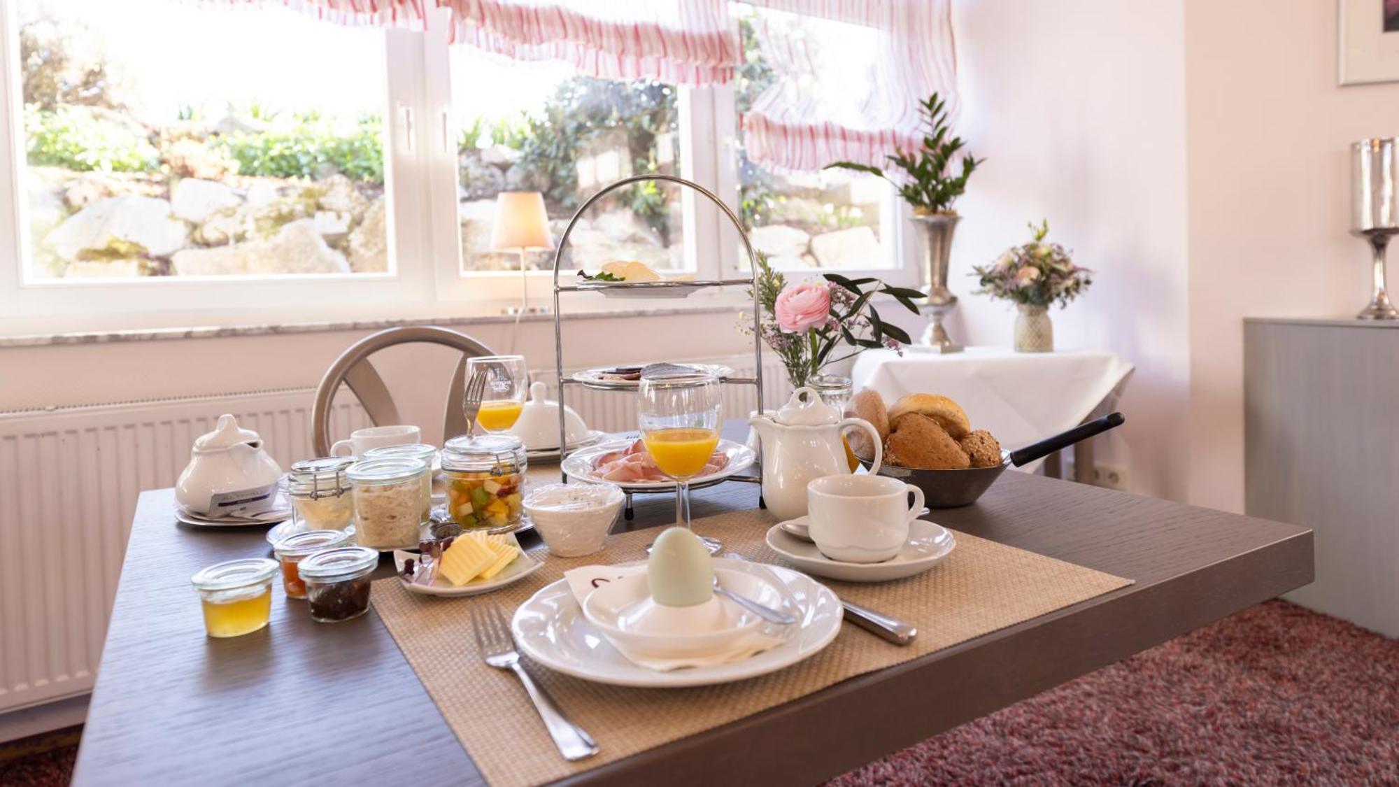Castell & Restaurant
